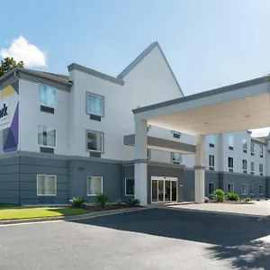 2* Hotel Spark By Hilton South I-95
